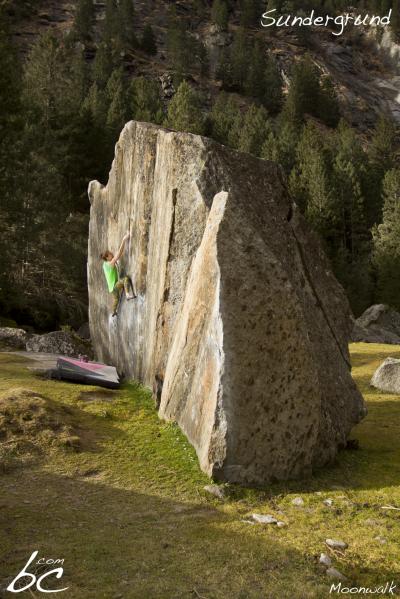 Karo in "Moonwalk" (3)